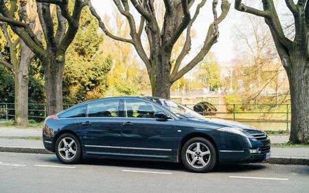 PARIS, FRANCE - APR 3, 2017: Citroen C6 luxury limousine on a French street. he Citroen C6 is an executive car produced by the French car maker Citroën from 2005 to 2012のeditorial素材