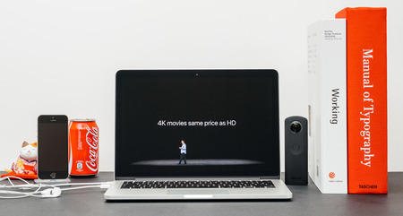 PARIS, FRANCE - SEP 13, 2017: Minimalist creative room with Safari Browser open on MacBook Pro laptop showcasing Apple Keynote website with  presenting theのeditorial素材