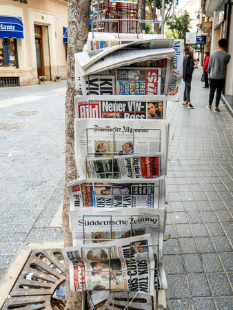PALMA DE MALLORCA, SPAIN - MAY 8, 2018: Newspaper press kiosk stand in central Palma de Mallorca with international press featuring German pressのeditorial素材