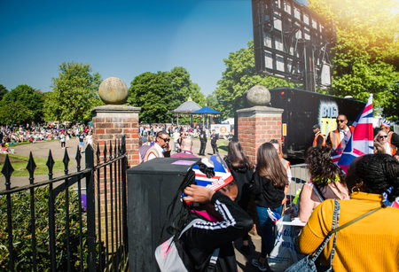 WINDSOR, BERKSHIRE, UNITED KINGDOM - MAY 19, 2018: Security cheks at the entrance to live streaming of royal wedding marriage celebration of Prince Harry and Meghan Markleのeditorial素材