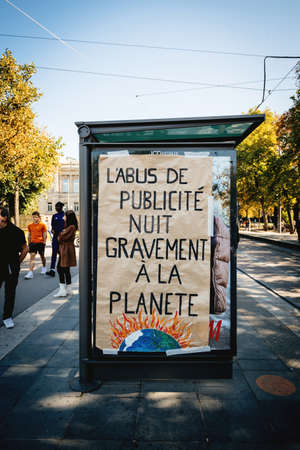 Strasbourg, France - Sep 21, 2019: Advertising destroys planet banner during argest worldwide climate march change started by Swedish climate activist Greta Thunbergのeditorial素材