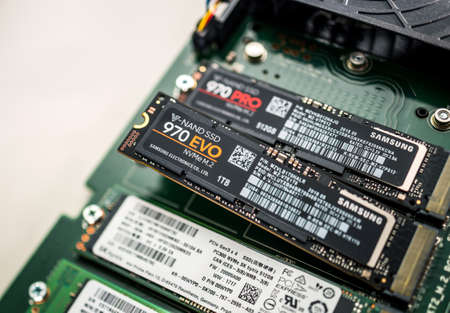 Paris, France - Jan 18, 2019: Close-up macro shot of array of fast NVME ssd computer disk with focus on the new Samsung 970 EVO V-nand SSDのeditorial素材