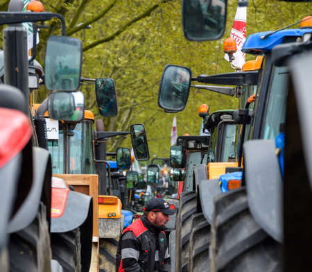 One thousand tractors roll for farmer protestのeditorial素材