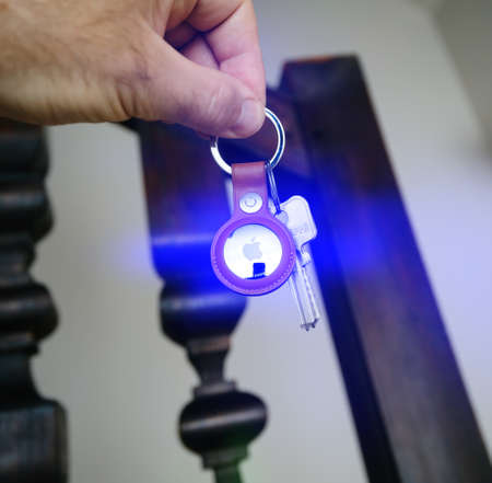 AirTag Unboxing unpacking process finder by Apple Computersのeditorial素材