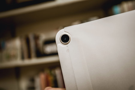 Protection retail paper of new sixth-generation Apple Computers iPad Mini