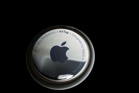 Apple Computers Hero object shot of new AirTag with mirrror backのeditorial素材
