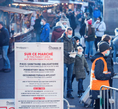 Annual Strasbourg Christmas Market with covid measuresのeditorial素材