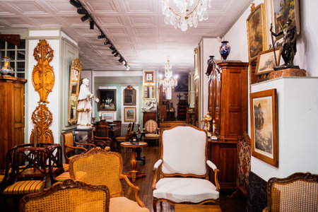 Antique store interior view from the street with no customers muのeditorial素材