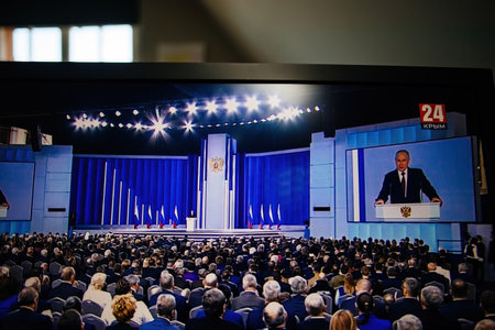 Russian President Vladimir Putin speaks during his annual meeting with the Federal Assemblyのeditorial素材