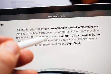 Presentation Apple Vision Pro mixed reality XR headset