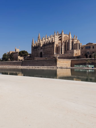 Mallorca cathedral: Ancient history and architecture