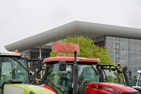 One thousand tractors roll for farmer protest