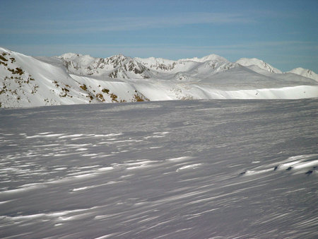 Winter and snow landscape with Godeanu Mountains, Charpatians Mountains in Romaniaの写真素材