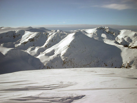 Winter and snow landscape with Godeanu Mountains, Charpatians Mountains in Romaniaの写真素材