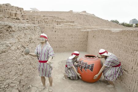 Huaca Pucllana - Lima - Peruの写真素材