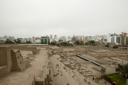 Huaca Pucllana - Lima - Peruの写真素材