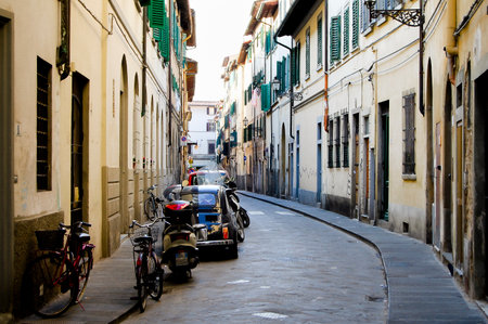 Narrow Street - Florence - Italyのeditorial素材