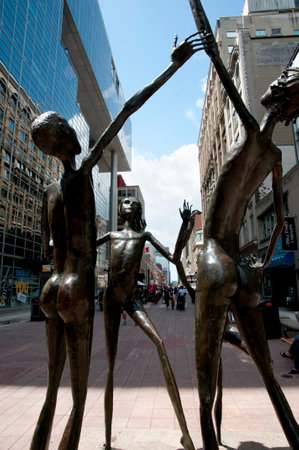 "Joy" sculpture - Ottawa - Canadaのeditorial素材