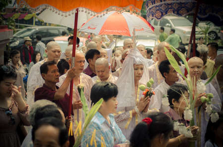 Ordination tradition of the northern summer in the year 2013, the ordination of young men of Thailand gratitude to their parents.のeditorial素材