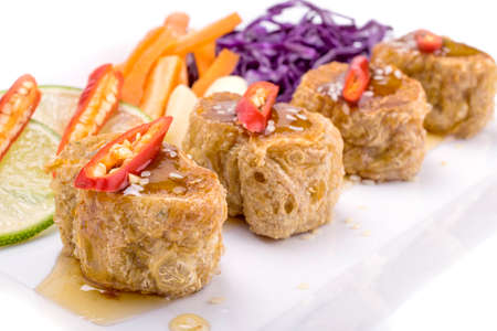 closed up the crispy prawn roll and sauceの写真素材