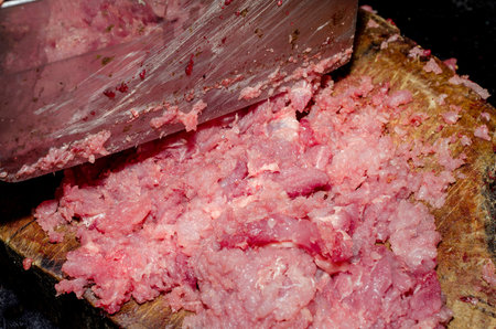Fresh raw minced meat preparation