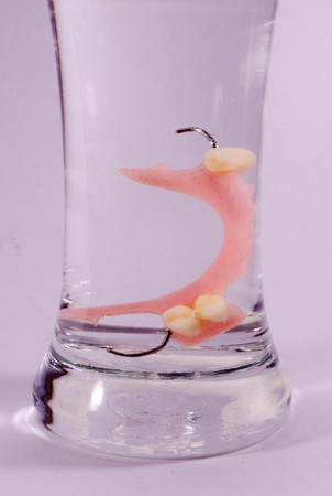Denture