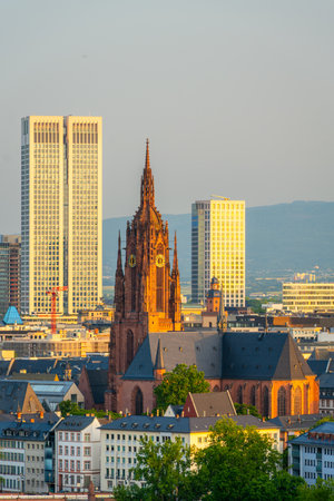 Frankfurt Cathedral, Residential Buildings and City at Sunrise. Aerial View. Golden Hour. Hesse, Germanyの写真素材