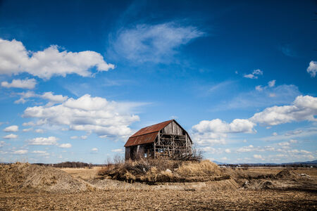 Old Abandoned Rusty Old barn in the Middle of nowhere !の写真素材
