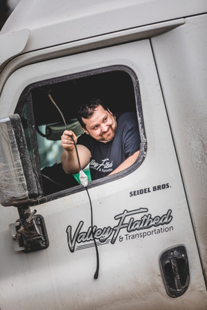 Ottawa, Ontario, Canada - January 30 2022. Happy Trucker Honk with the Horn for the Convoy for Freedom 2022 Trucks and Tracors Protestのeditorial素材