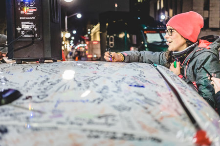Ottawa, Ontario, Canada - February 10, 2022. Freedom Convoy Protest in Ottawa. People Signing and Writing Motivation and Thank you Messages on Cars and Trucks.のeditorial素材