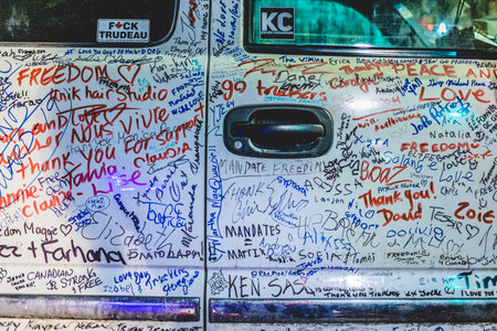 Ottawa, Ontario, Canada - February 10, 2022. Freedom Convoy Protest in Ottawa. People Signing and Writing Motivation and Thank you Messages on Cars and Trucks.のeditorial素材