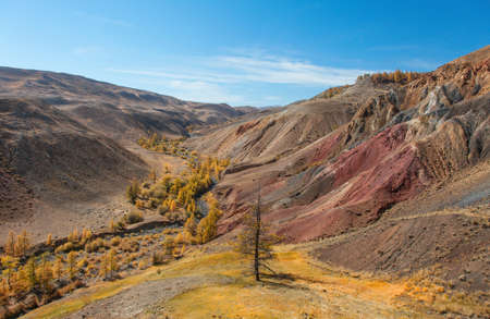 A typical glaciated U-shaped valleyの写真素材