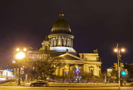 St. Petersburg, Russia, cathedral of St. Isaak (Isaakievskiy) at night.のeditorial素材