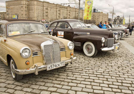 MOSCOW - APRIL 21: rally of classical cars on Poklonnaya hill,  April 21, 2013, in town Moscow, Russia.のeditorial素材