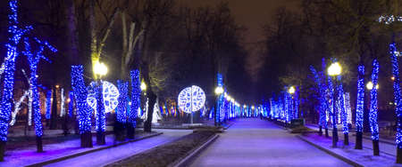 MOSCOW - JANUARY 03, 2014: Chistoprudniy boulevard (Chistiye prudi) illuminated for Christmas and New Year holidays.のeditorial素材