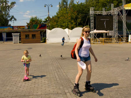MOSCOW - 2014: people rest in park Izmaylovsky, the biggest park of Europe.のeditorial素材