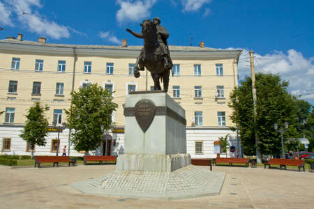 TVER, RUSSIA - JUNE 24: Monument to prince Michael Tverskoy on Soviet square on June 24, 2013 in  Tver, Russia, has been erected in 2008.のeditorial素材