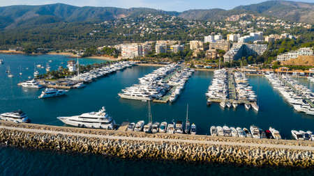 yacht in the portのeditorial素材