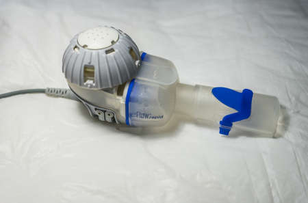Ultrasonic nebulizer system to inhale medication in the treatment of cystic fibrosis and other lung diseases. Spain, 2017のeditorial素材