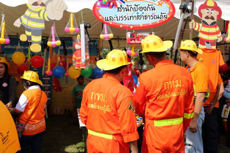 Bangkok Thailand - 9 Jan 2016 : Firefighter In Thailand National Children's Day At Wachira Benchathat Public Parkのeditorial素材