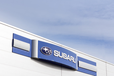 Tarragona, Spain - December 01, 2018: Subaru logo in a dealership car storeのeditorial素材