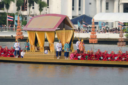 BANGKOK, THAILAND - NOVEMBER 6: Thai Royal barge travel down Chao Phaya river to celebrate King of Thailand 85th birthday (December 5, 2012) in Bangkok, Thailand on November 6, 2012のeditorial素材