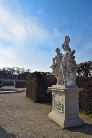 sculpture infront of palace in viennaのeditorial素材