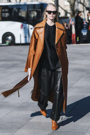 Paris, France - February 27, 2019: Street style outfit -  Fashionable person after a fashion show during Paris Fashion Week - PFWFW19のeditorial素材