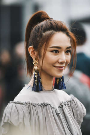 Paris, France - February 28, 2019: Street style outfit -  Elva Ni before a fashion show during Paris Fashion Week - PFWFW19のeditorial素材
