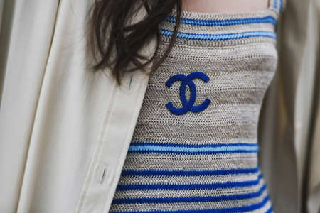 Paris, France - March 05, 2019: Street style outfit -  Chanel outfit after a fashion show during Paris Fashion Week - PFWFW19のeditorial素材