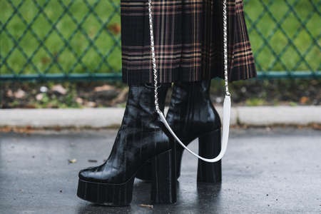 Paris, France - March 05, 2019: Street style appearance during Paris Fashion Week - PFWFW19のeditorial素材