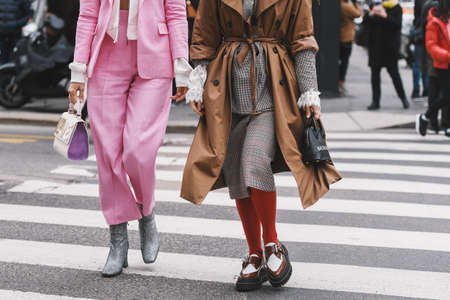Milan, Italy - February 23, 2019: Street style â Outfit details before a fashion show during Milan Fashion Week - MFWFW19のeditorial素材