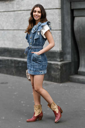 Milan, Italy - February 22, 2020: Street style appearance during Milan Fashion Week - streetstylefw20のeditorial素材