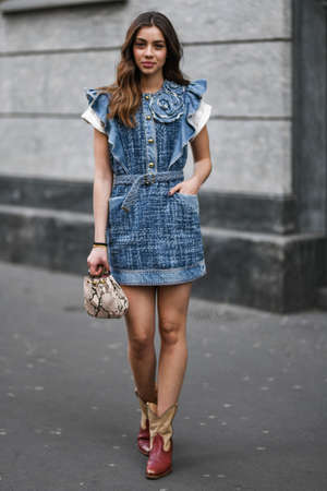 Milan, Italy - February 22, 2020: Street style appearance during Milan Fashion Week - streetstylefw20のeditorial素材